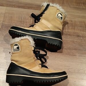 Sorel Beige and Black Fur-Trimmed Boots